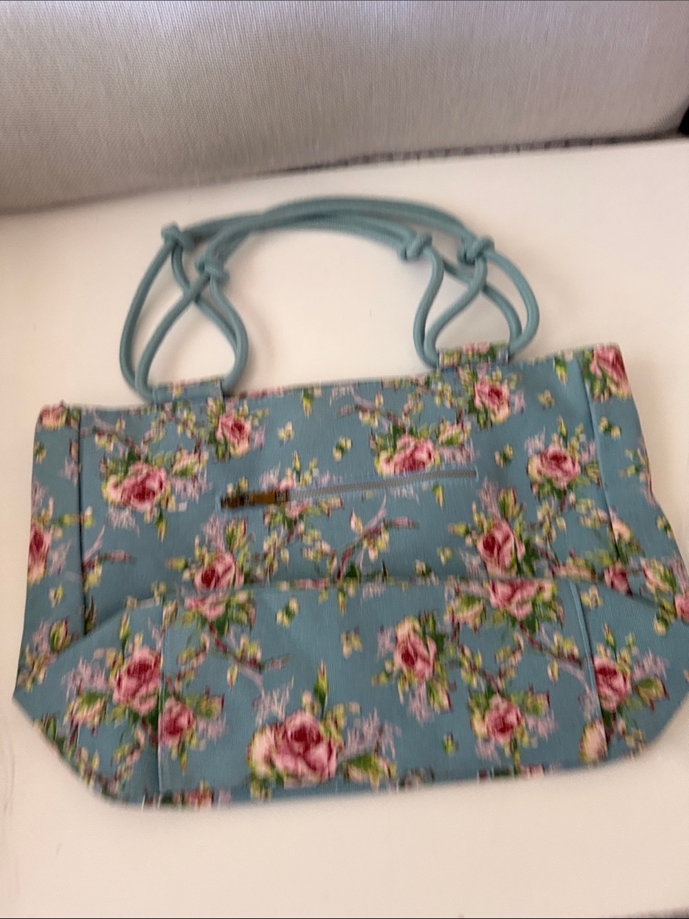 Farmhouse is My Style Tote Bag Zip closure Blue & Pink Floral 18x12x5 new in bag